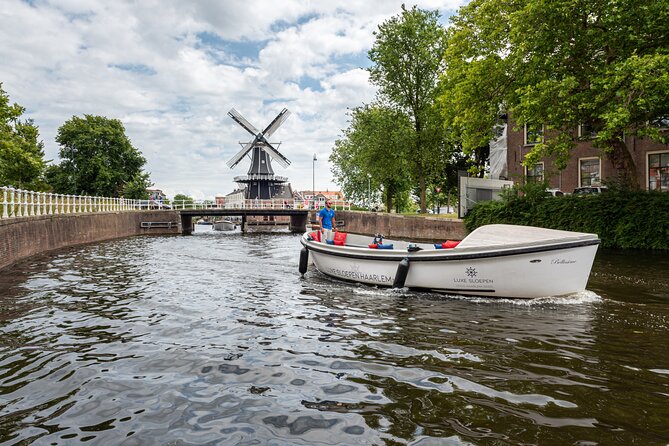 Haarlem Open-Boat Canal Cruise with Live Guide (Electric Boat) - Who will enjoy this Haarlem cruise most