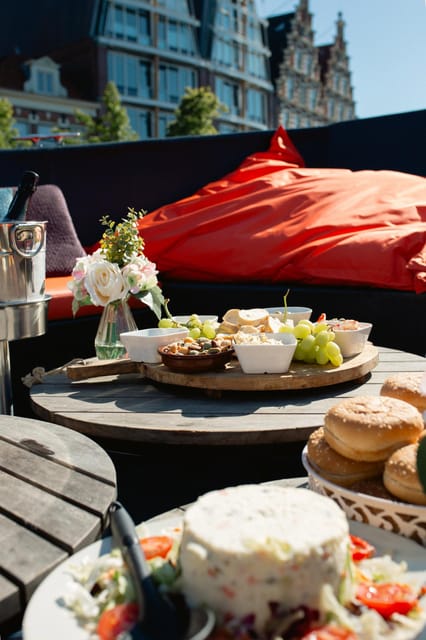 Haarlem Private Canal Tour with Bites and Unlimited Drinks - What you see during the 90-minute route