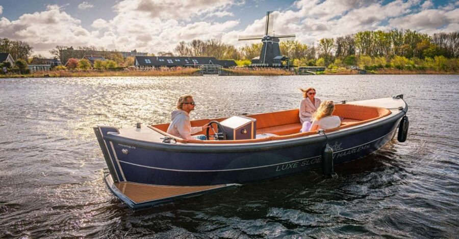 Haarlem: Self-Drive Private Electric Boat Rental - How much value you get for $106 per group