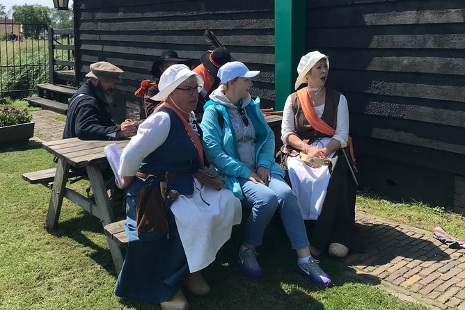 Half-Day Private Guided Sightseeing Tour of Zaanse Schans - Cheese tasting in the Dutch countryside
