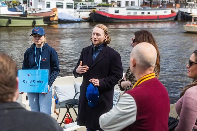 Highlights and Local Insights Canal Cruise Tour in Amsterdam - Starting at Rembrandt Square and the Amstel