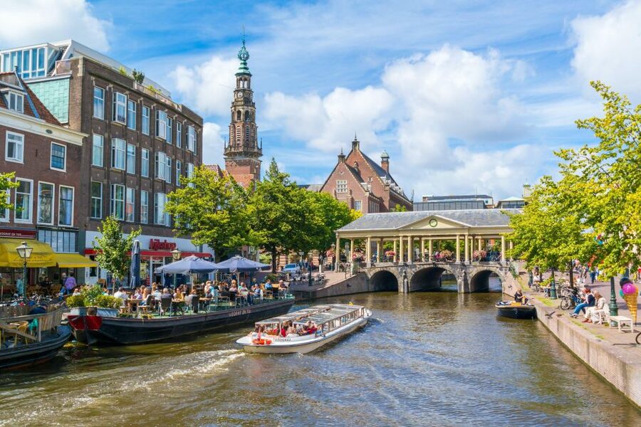Historical Leiden: Private Walking Tour with a Local Guide - Key points to know before booking