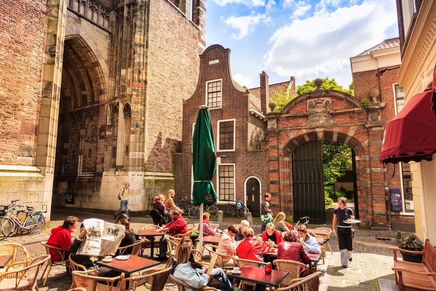 Historical Utrecht: Private Walking Tour with a Local Guide - The Dutch Golden Age and Utrecht’s old center