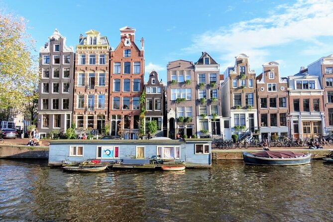 History & culture tour in Amsterdam with a local - Dam Square and the city’s public heart