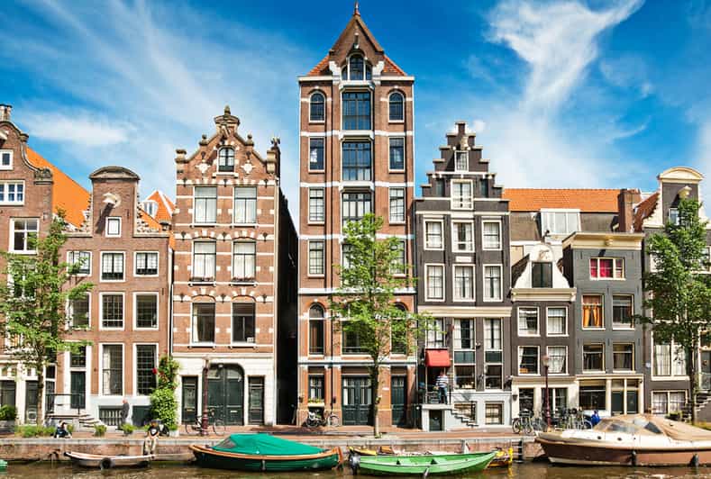 Jordaan, Anne Frank and Leidseplein tour in English - Amsterdam’s Canal Ring and its narrow houses