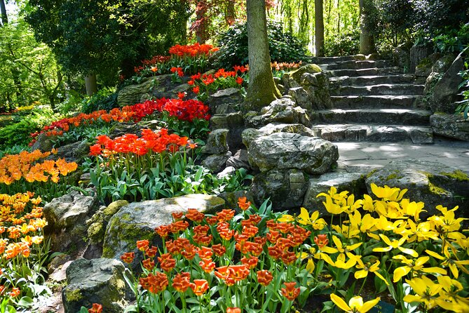 Keukenhof Gardens & Tulip Experience Tour from Amsterdam - Crowds and flower timing shape the day