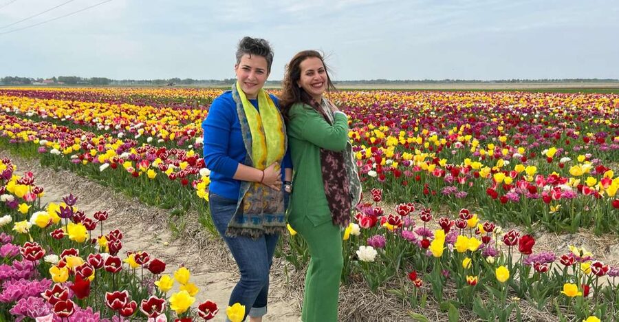 Keukenhof, Tulip Farm, Flower Fields & Windmills - Zaanse Schans and the old Dutch way of making things