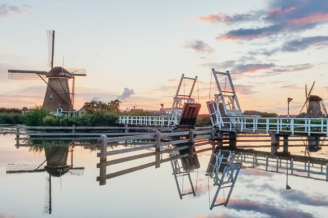 Kinderdijk, The Hague, Mauritshuis Private Tour from Amsterdam - The road to The Hague