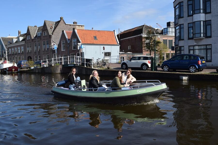 Leiden: Electric Boat Rental - Practical details that affect your day