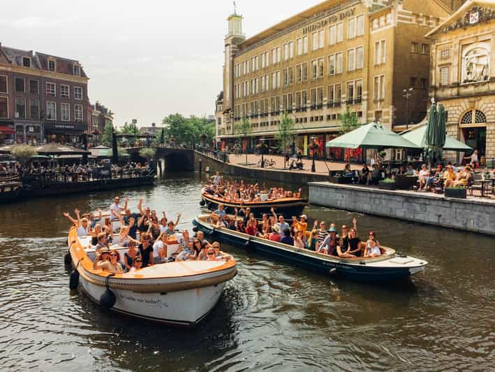 Leiden: Guided City Canal Cruise - Why Leiden looks different from the water