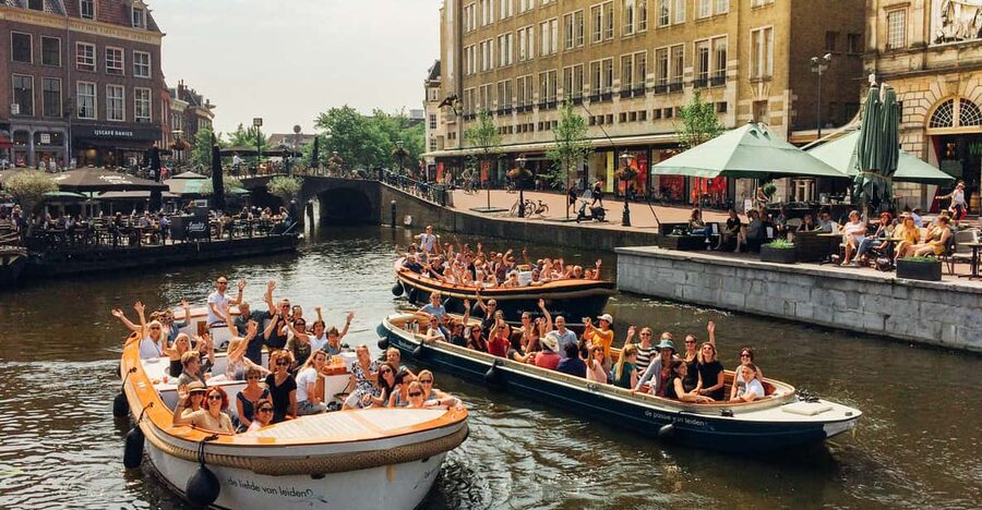 Leiden: Guided City Canal Cruise - What the captain adds to the ride