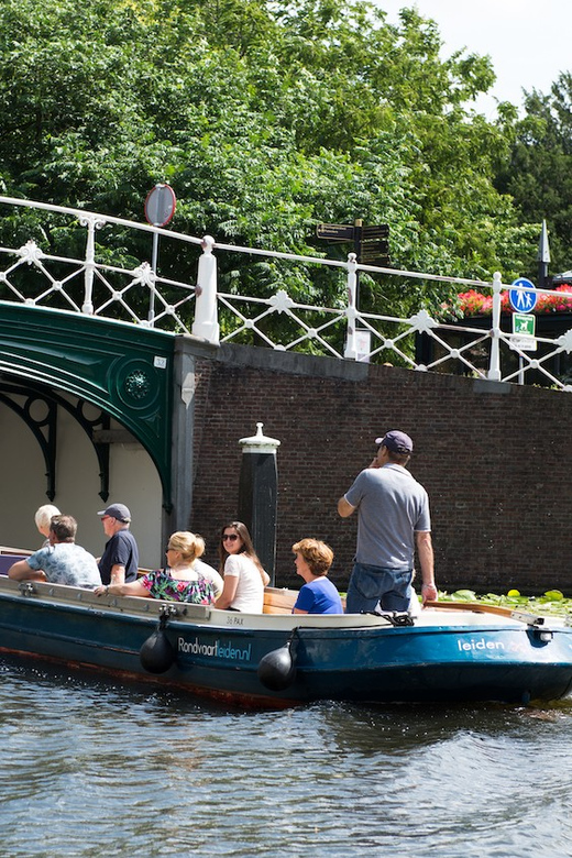 Leiden: Guided City Canal Cruise - Who will enjoy this Leiden cruise most?