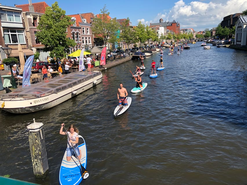 Leiden: Paddleboard Rental to Explore Leiden's Canals - Rembrandt, the Academy Building, and the city gates
