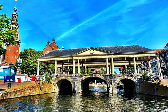 Leiden Tour with Live guide and Visit to Rembrandt's First Studio - A fast introduction to Leiden from the central station