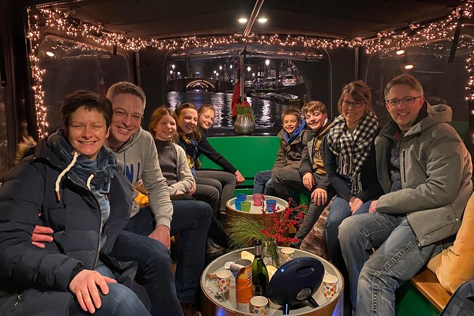 Light Event Amsterdam by small boat, 8 passengers max! You won't find any better - Why the Light Festival looks best from a small boat