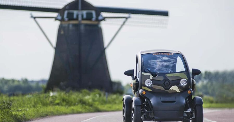 Lisse: Drive-it-Yourself Dutch Countryside GPS Audio Tour - Learning the Renault Twizy Before You Leave