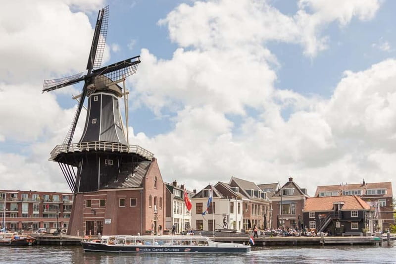 Local Cheese and Wine Cruise through Haarlem - Haarlem’s canals provide the main show