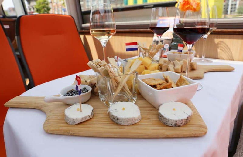 Local Cheese and Wine Cruise through Haarlem - What happens during the 90-minute cruise