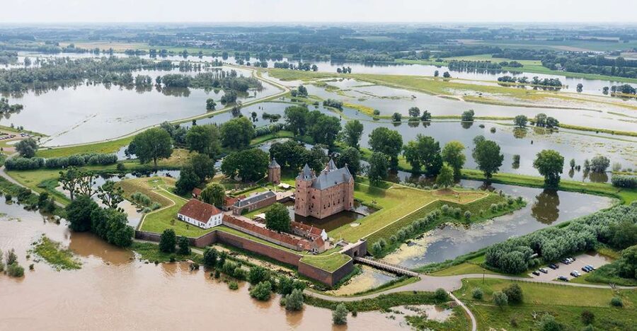 Loevestein Castle Entry Ticket - Who should book Loevestein Castle?
