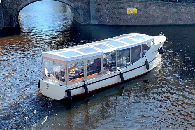 Luxury Amsterdam Canal Cruise – Unlimited Cocktails Included (1H) - The oldest canal and Amsterdam’s early buildings