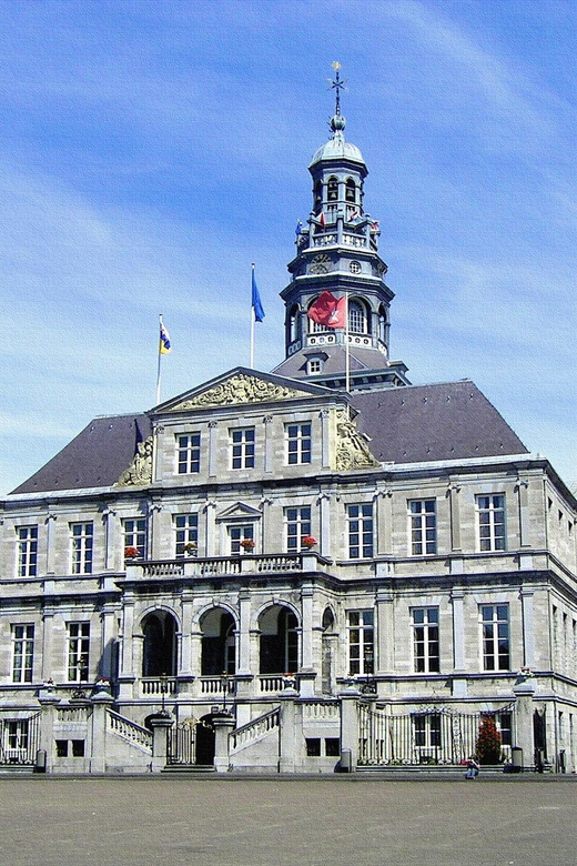 Maastricht: Day trip from Amsterdam with 3 country point - Practical tips for making the day work