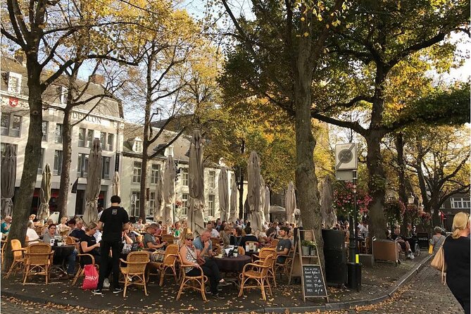 Maastricht Privat Sightseeing City Walk - Price, group size, and value