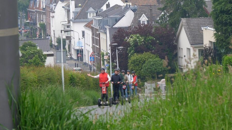 Maastricht: Segway City Tours - Sint Pietersberg and the ten-minute viewpoint