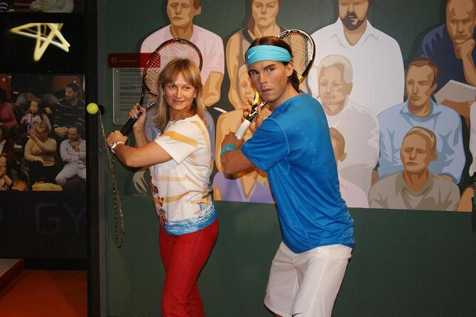 Madame Tussauds Amsterdam & 1-Hour Canal Cruise - Key points at a glance
