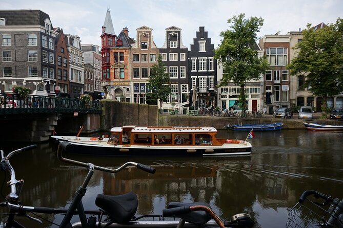 Morning Canal Cruise Amsterdam in Small-Group - Meeting the Boat at Prinsengracht 397