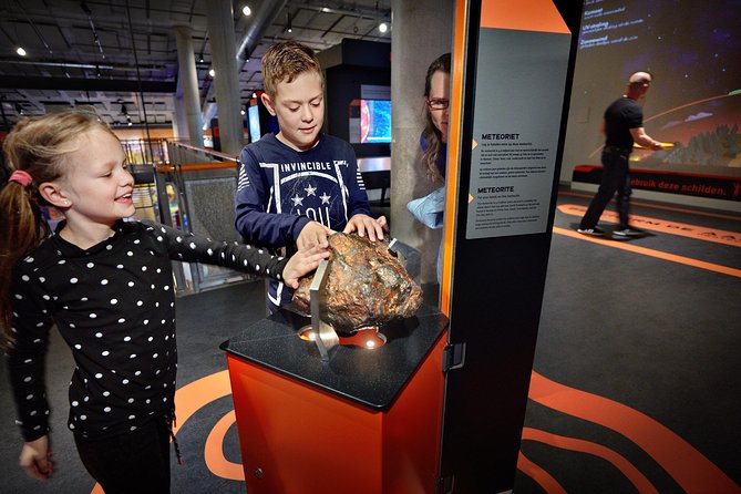 NEMO Science Museum Amsterdam Admission Ticket - Adding the one-hour Amsterdam canal cruise