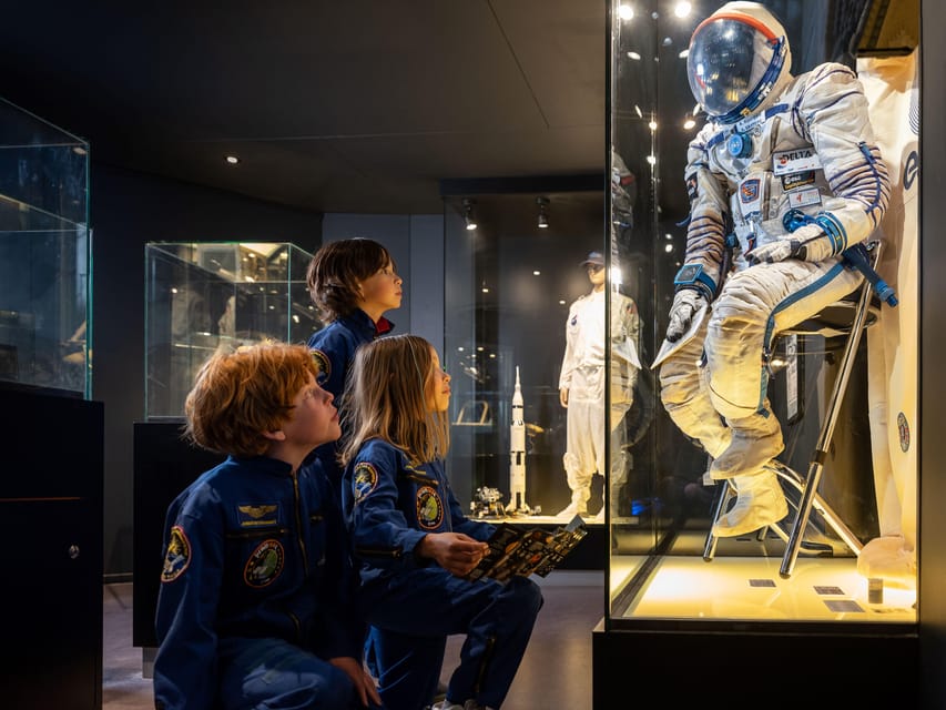 Noordwijk: Space Expo Entry Ticket - Hands-on exhibits make the science easier to grasp