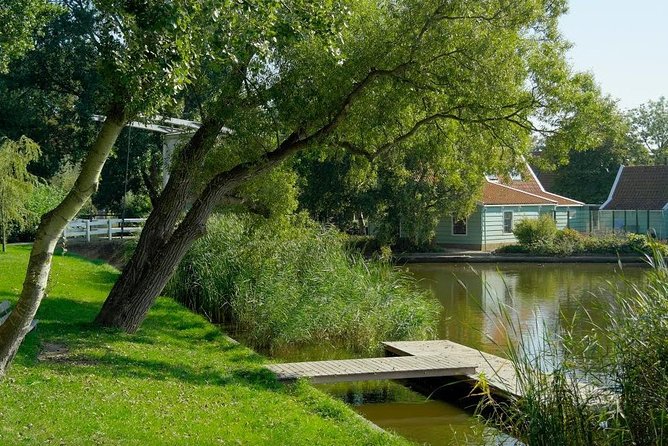 Off the beaten paths Dutch Country Side Private Tour in Jaguar - Monnickendam, a small town with a long civic past