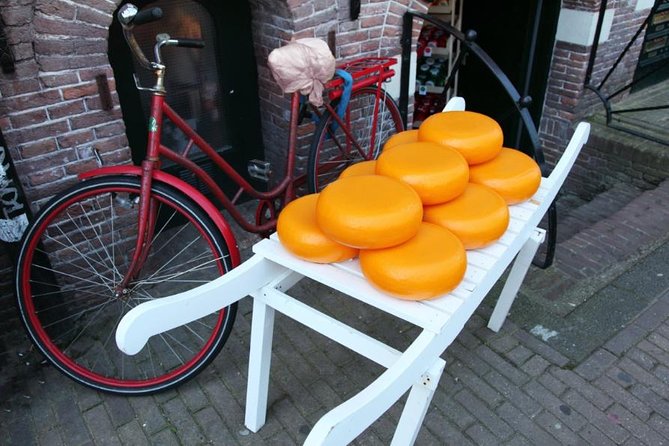 Off the Beaten Paths Dutch Landscape Private Tour 1/2 day Jaguar - Zuiderwoude and the value of the smaller stops