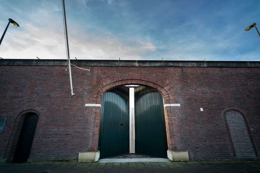 Oranjehotel World War II Prison Entrance Ticket - Cell 601 and the weight of a single room