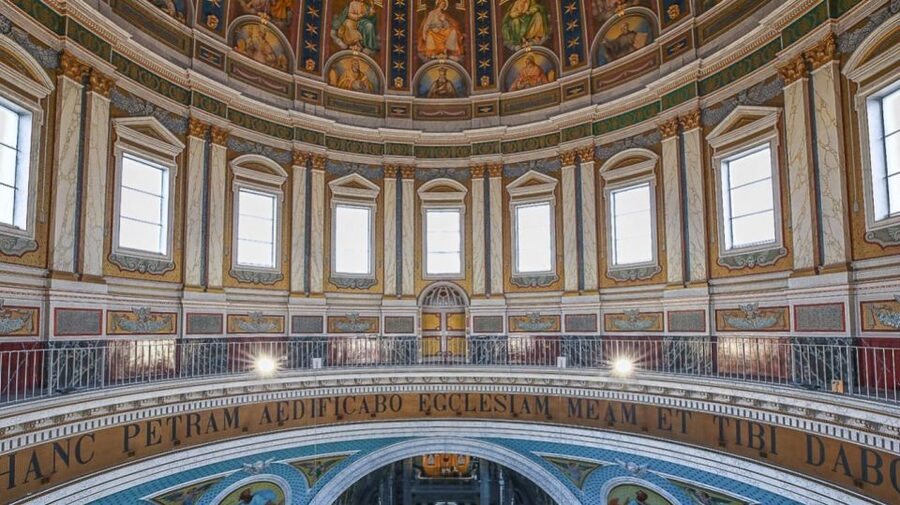 Oudenbosch: Tour at Basilica of the Holy Agatha and Barbara - Why Oudenbosch Has a Roman Basilica