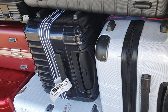 Private Airport Transfer to or from Schiphol Airport - A door-to-door start or finish in Amsterdam