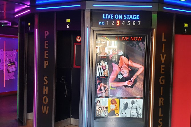 Private Amsterdam Red Light District tour including sex museum - Guide quality and the value of a private walk