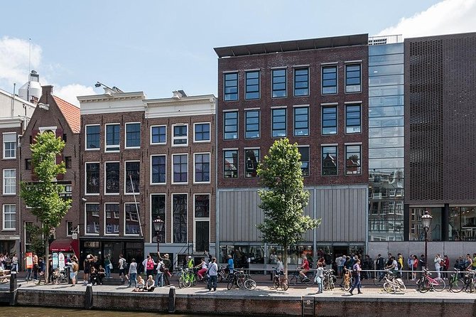 Private Amsterdam WW2 walking tour - Starting at the Portuguese Synagogue