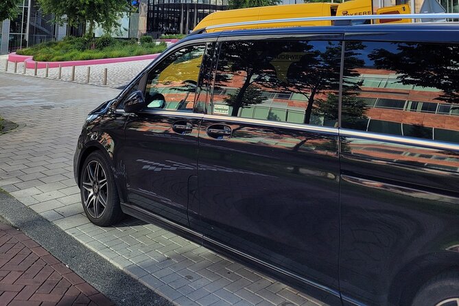 Private Arrival Transfer: Schiphol Airport Amsterdam - The 45-Minute Ride Into Amsterdam