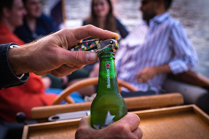 Private Boat Tour Amsterdam - 90 Min incl. welcome drink on historic saloon boat - Best times and best kinds of groups