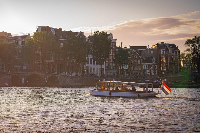 Private Boat Tour Amsterdam - 90 Min incl. welcome drink on historic saloon boat - Should you book this Amsterdam canal cruise?