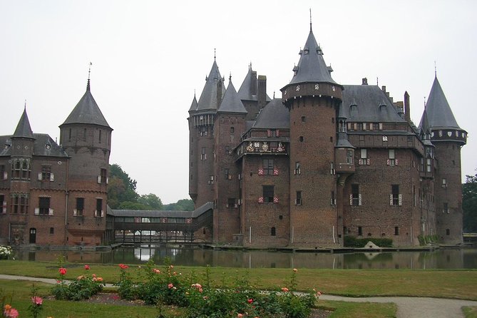 Private day trip to the Dutch castles from Amsterdam - What your guide adds to the day