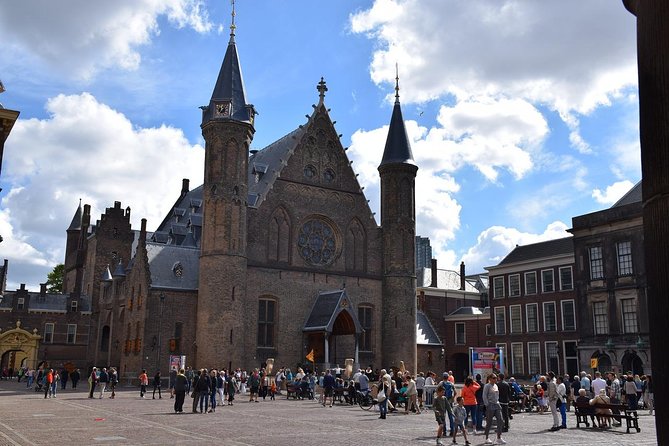 Private Delft and The Hague Tour incl. Madurodam from Amsterdam - What the private Mercedes transfer adds