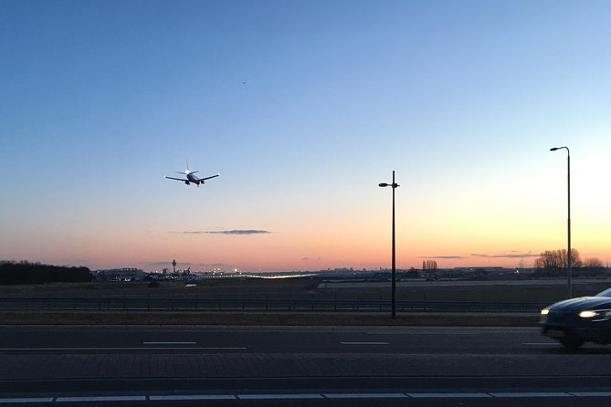 Private departure transfer from Amsterdam to Schiphol Airport (AMS) - Why a private ride makes sense at the end of an Amsterdam stay