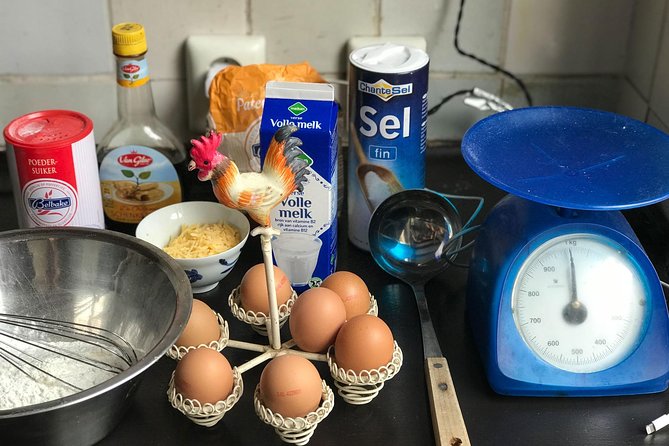 Private Dutch Pancake Cooking Class in an Amsterdam Canal Home - Who should book this pancake experience?