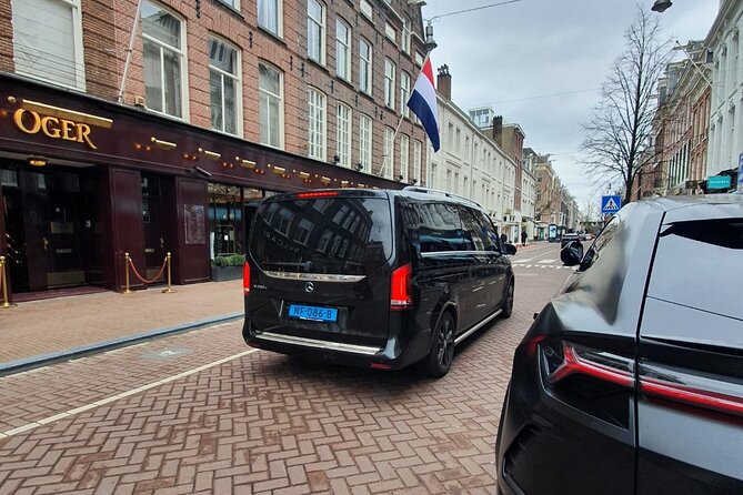 Private Minivan transfer to Rotterdam - Leaving Amsterdam without the station hassle