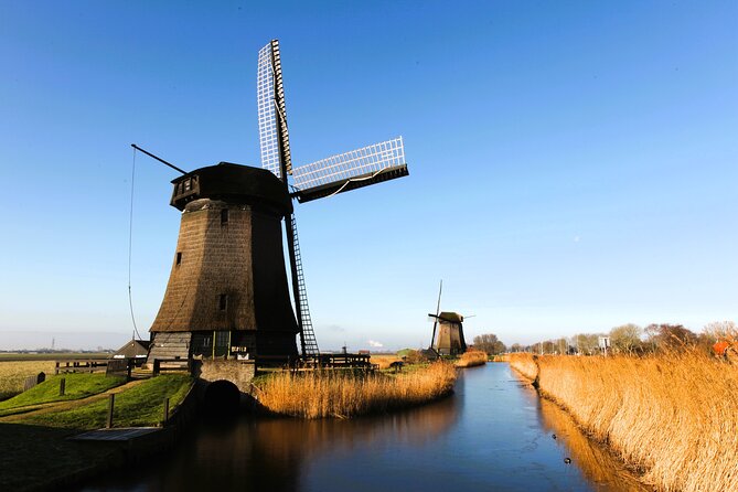 Private Off-the-beaten-path Countryside Windmill Tour - De Rijp and the changing shape of the country