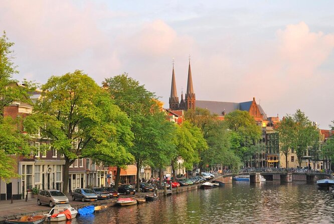 Private Romantic Canal Cruise Amsterdam with Bubbly and Snacks - Key points to know before booking