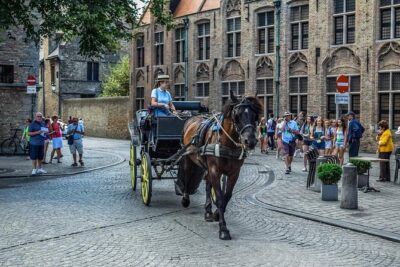 Private sightseeing tour to Bruges and chocolate from Amsterdam