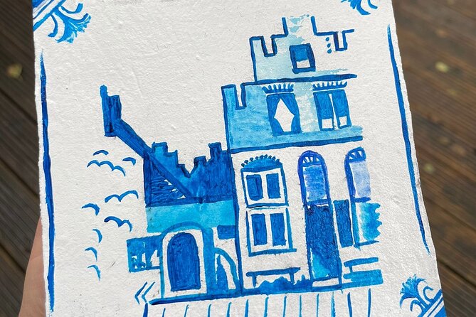 Private Souvenir Creation in Dutch Delft Blue from Netherlands - No art background required